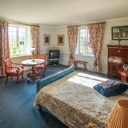 Vakantiehuis Amazing In Chemilly Chemilly (Allier)