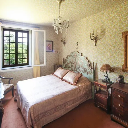 Amazing In Chemilly Hébergement de vacances