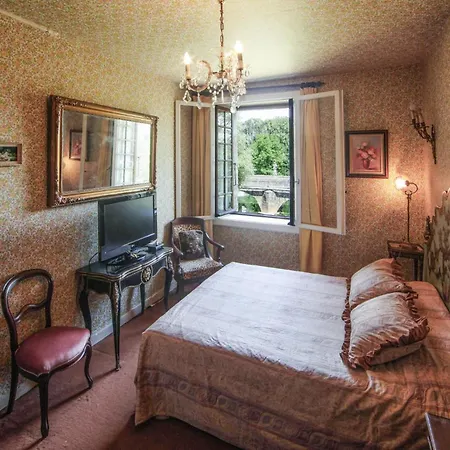 Amazing In Chemilly Hébergement de vacances *