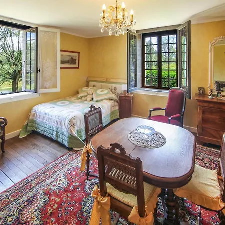 Hébergement de vacances Amazing In Chemilly Chemilly (Allier)