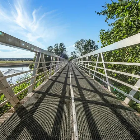 Amazing In Chemilly Vakantiehuis *